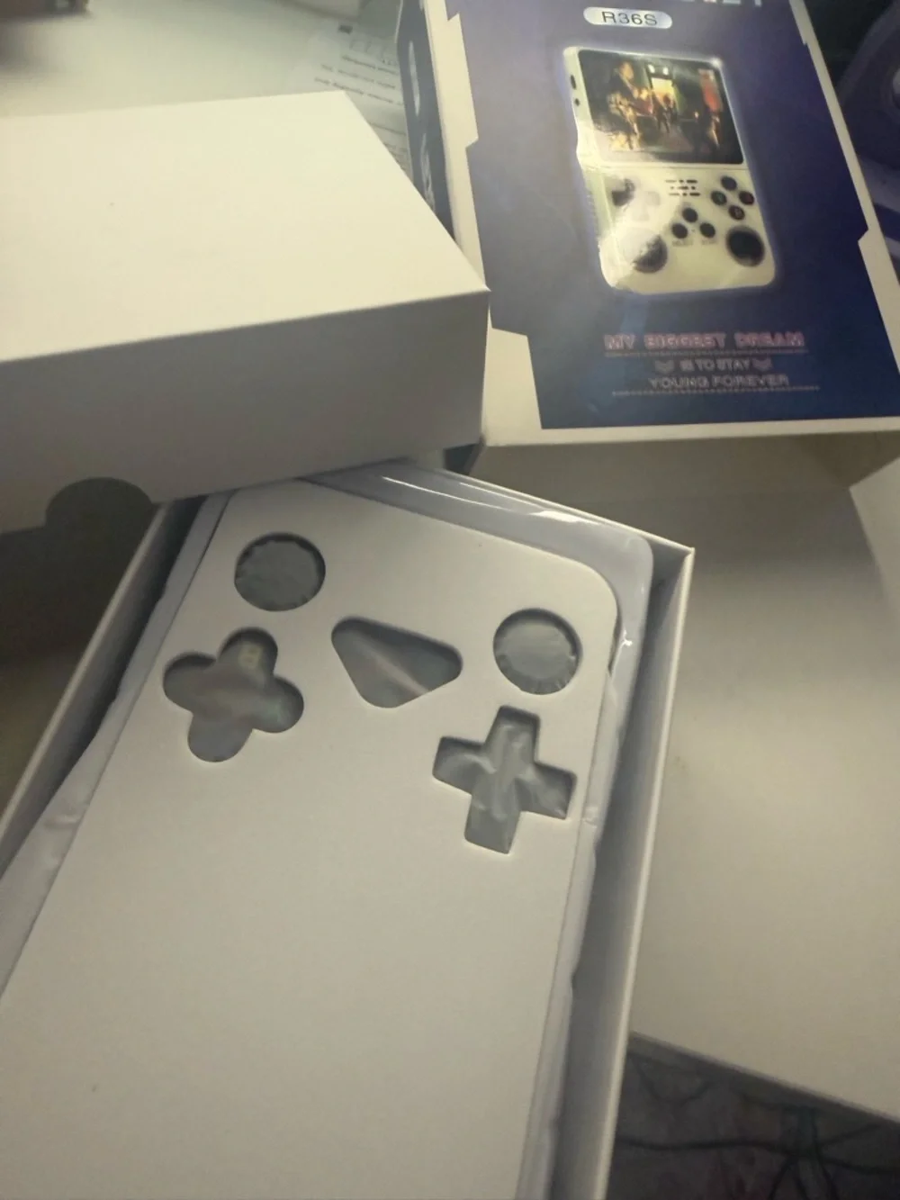 R36S Handheld Console - White